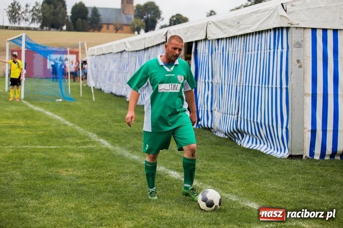 Zdjęcie w galerii na portalu naszraciborz.pl: Turniej piłkarski oldbojów w ramach obchodów 90-lecia KS Pietraszyn wiadomości z regionu