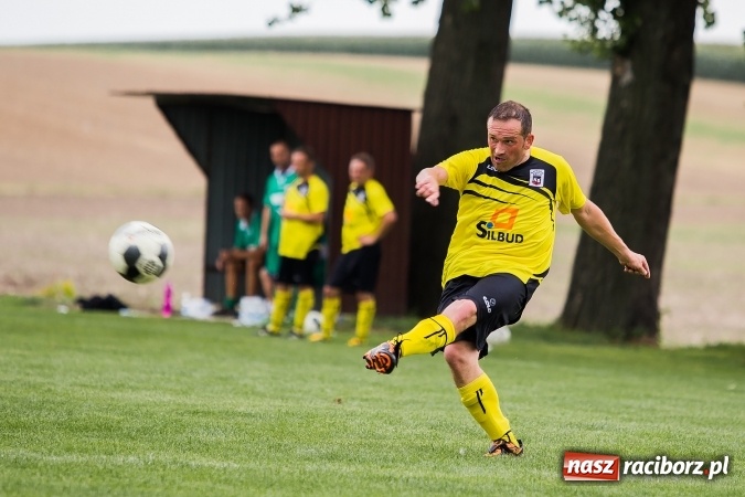 Zdjęcie w galerii na portalu naszraciborz.pl: Turniej piłkarski oldbojów w ramach obchodów 90-lecia KS Pietraszyn wiadomości z regionu
