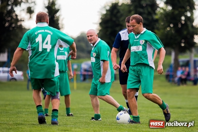 Zdjęcie w galerii na portalu naszraciborz.pl: Turniej piłkarski oldbojów w ramach obchodów 90-lecia KS Pietraszyn wiadomości z regionu
