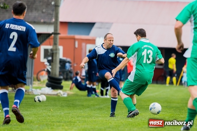 Zdjęcie w galerii na portalu naszraciborz.pl: Turniej piłkarski oldbojów w ramach obchodów 90-lecia KS Pietraszyn wiadomości z regionu