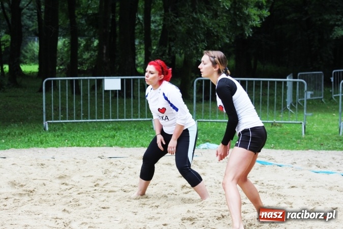 Zdjęcie w galerii na portalu naszraciborz.pl: Mistrzostwa Raciborza w plażówce kobiet  wiadomości z regionu