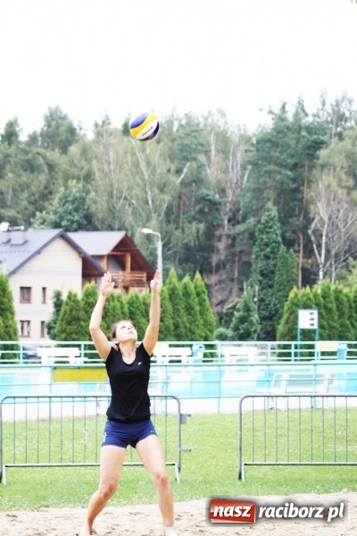 Zdjęcie w galerii na portalu naszraciborz.pl: Mistrzostwa Raciborza w plażówce kobiet  wiadomości z regionu