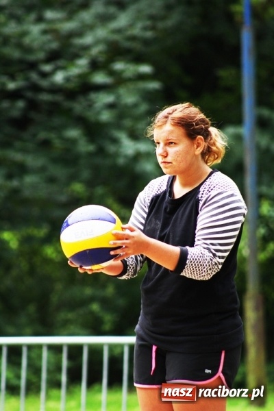 Zdjęcie w galerii na portalu naszraciborz.pl: Mistrzostwa Raciborza w plażówce kobiet  wiadomości z regionu