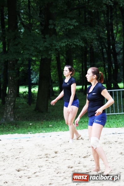 Zdjęcie w galerii na portalu naszraciborz.pl: Mistrzostwa Raciborza w plażówce kobiet  wiadomości z regionu