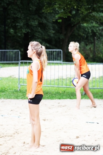 Zdjęcie w galerii na portalu naszraciborz.pl: Mistrzostwa Raciborza w plażówce kobiet  wiadomości z regionu