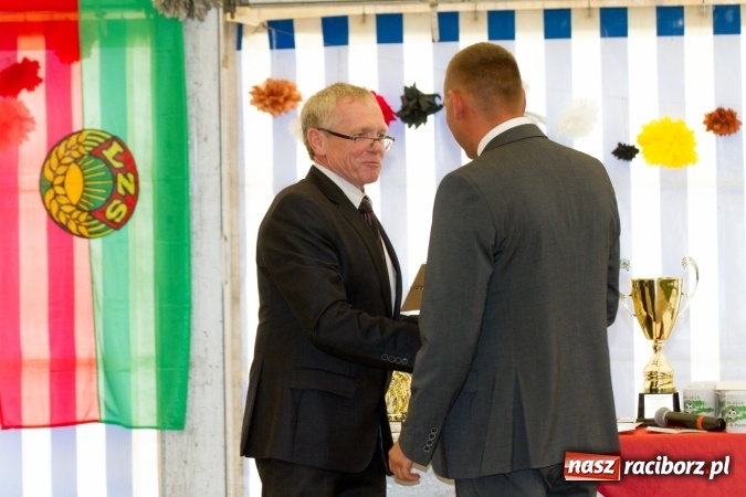 Zdjęcie w galerii na portalu naszraciborz.pl: 90-lecie KS Pietraszyn. Uroczysta akademia i wręczenie odznaczeń wiadomości z regionu