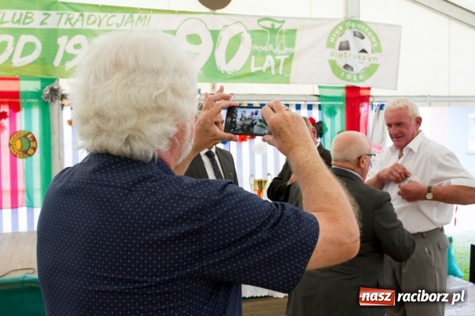 Zdjęcie w galerii na portalu naszraciborz.pl: 90-lecie KS Pietraszyn. Uroczysta akademia i wręczenie odznaczeń wiadomości z regionu