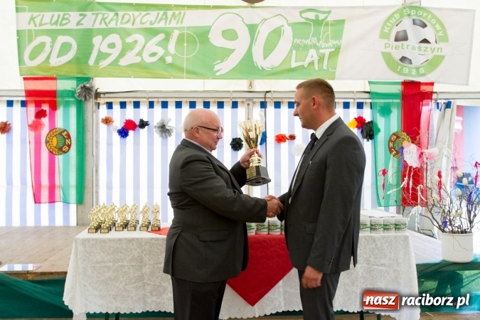 Zdjęcie w galerii na portalu naszraciborz.pl: 90-lecie KS Pietraszyn. Uroczysta akademia i wręczenie odznaczeń wiadomości z regionu