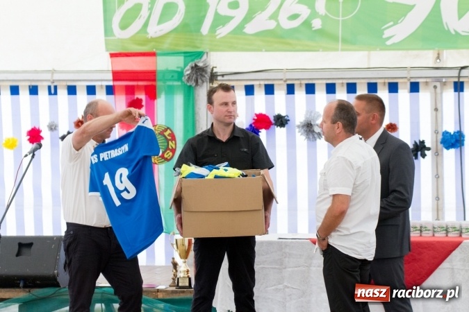 Zdjęcie w galerii na portalu naszraciborz.pl: 90-lecie KS Pietraszyn. Uroczysta akademia i wręczenie odznaczeń wiadomości z regionu
