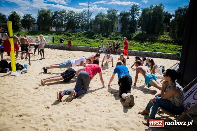 Zdjęcie w galerii na portalu naszraciborz.pl: Dzień pełen atrakcji na miejskiej plaży. Dopisała frekwencja. FOTOREPORTAŻ wiadomości z regionu