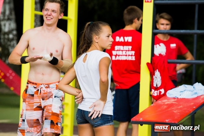 Zdjęcie w galerii na portalu naszraciborz.pl: Dzień pełen atrakcji na miejskiej plaży. Dopisała frekwencja. FOTOREPORTAŻ wiadomości z regionu