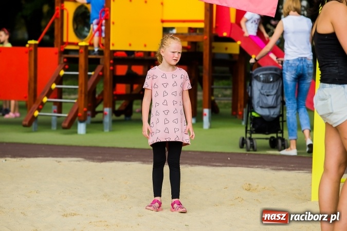Zdjęcie w galerii na portalu naszraciborz.pl: Dzień pełen atrakcji na miejskiej plaży. Dopisała frekwencja. FOTOREPORTAŻ wiadomości z regionu