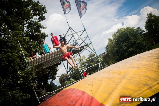 Zdjęcie w galerii na portalu naszraciborz.pl: Dzień pełen atrakcji na miejskiej plaży. Dopisała frekwencja. FOTOREPORTAŻ wiadomości z regionu