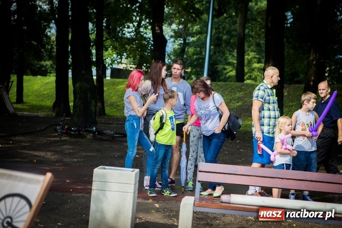 Zdjęcie w galerii na portalu naszraciborz.pl: Dzień pełen atrakcji na miejskiej plaży. Dopisała frekwencja. FOTOREPORTAŻ wiadomości z regionu