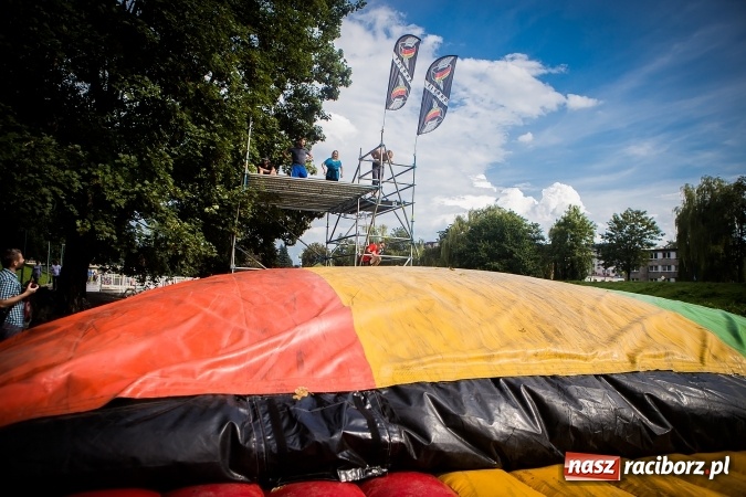 Zdjęcie w galerii na portalu naszraciborz.pl: Dzień pełen atrakcji na miejskiej plaży. Dopisała frekwencja. FOTOREPORTAŻ wiadomości z regionu