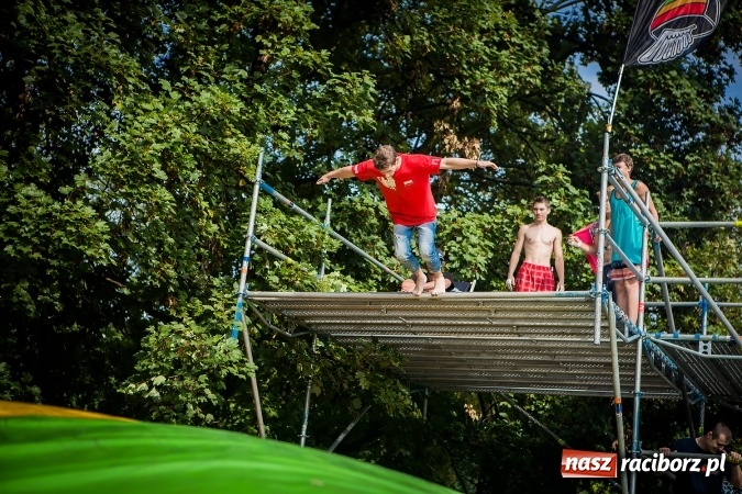 Zdjęcie w galerii na portalu naszraciborz.pl: Dzień pełen atrakcji na miejskiej plaży. Dopisała frekwencja. FOTOREPORTAŻ wiadomości z regionu