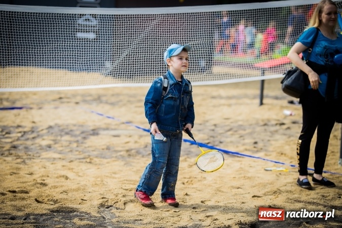 Zdjęcie w galerii na portalu naszraciborz.pl: Dzień pełen atrakcji na miejskiej plaży. Dopisała frekwencja. FOTOREPORTAŻ wiadomości z regionu