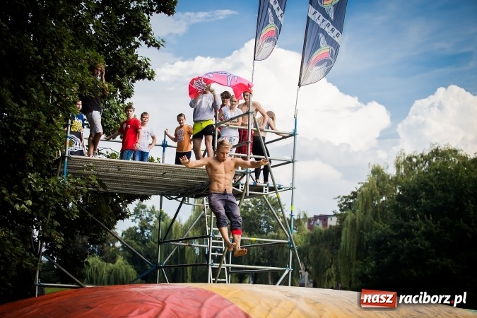 Zdjęcie w galerii na portalu naszraciborz.pl: Dzień pełen atrakcji na miejskiej plaży. Dopisała frekwencja. FOTOREPORTAŻ wiadomości z regionu