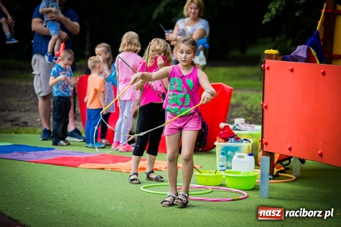 Zdjęcie w galerii na portalu naszraciborz.pl: Dzień pełen atrakcji na miejskiej plaży. Dopisała frekwencja. FOTOREPORTAŻ wiadomości z regionu