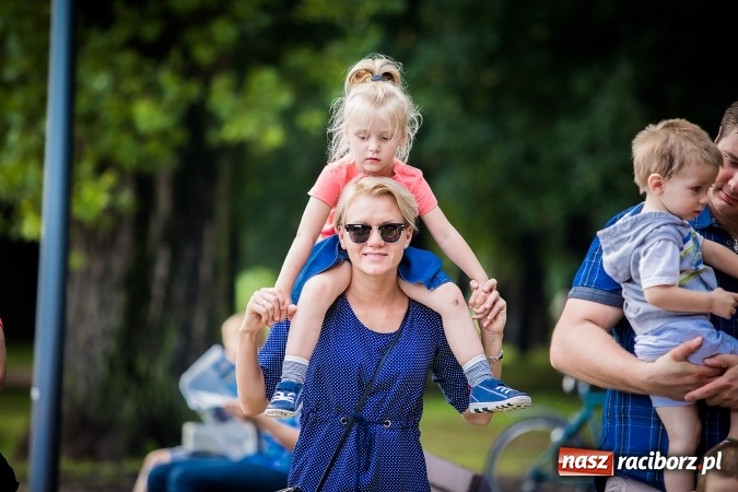 Zdjęcie w galerii na portalu naszraciborz.pl: Dzień pełen atrakcji na miejskiej plaży. Dopisała frekwencja. FOTOREPORTAŻ wiadomości z regionu