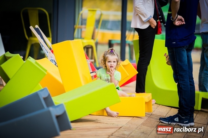 Zdjęcie w galerii na portalu naszraciborz.pl: Dzień pełen atrakcji na miejskiej plaży. Dopisała frekwencja. FOTOREPORTAŻ wiadomości z regionu