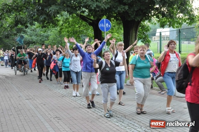 Zdjęcie w galerii na portalu naszraciborz.pl: Pielgrzymi z Kietrza już na Ostrogu. Jutro z raciborskim strumieniem pójdą na Jasną Górę  wiadomości z regionu