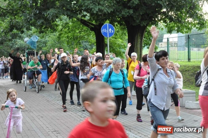 Zdjęcie w galerii na portalu naszraciborz.pl: Pielgrzymi z Kietrza już na Ostrogu. Jutro z raciborskim strumieniem pójdą na Jasną Górę  wiadomości z regionu