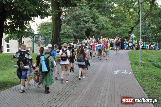 Zdjęcie w galerii na portalu naszraciborz.pl: Pielgrzymi z Kietrza już na Ostrogu. Jutro z raciborskim strumieniem pójdą na Jasną Górę  wiadomości z regionu