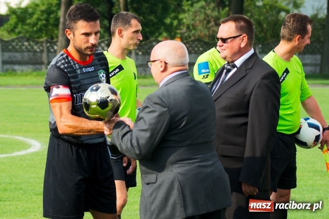 Zdjęcie w galerii na portalu naszraciborz.pl: Klasa okręgowa: Samobój kapitana pogrzebał szanse Tworkowa wiadomości z regionu