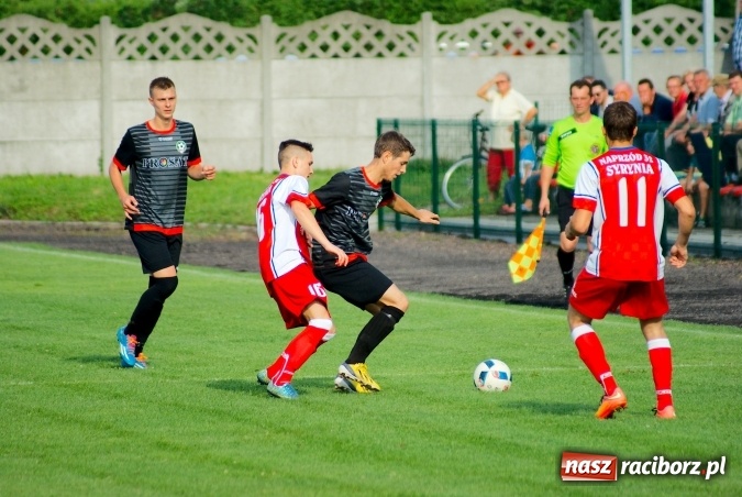 Zdjęcie w galerii na portalu naszraciborz.pl: Klasa okręgowa: Samobój kapitana pogrzebał szanse Tworkowa wiadomości z regionu