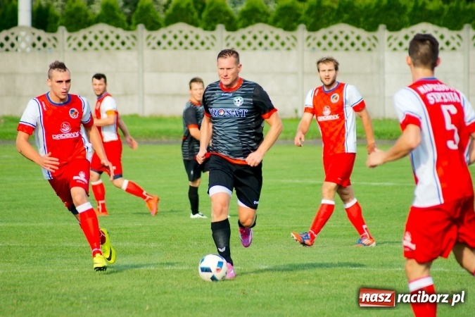 Zdjęcie w galerii na portalu naszraciborz.pl: Klasa okręgowa: Samobój kapitana pogrzebał szanse Tworkowa wiadomości z regionu