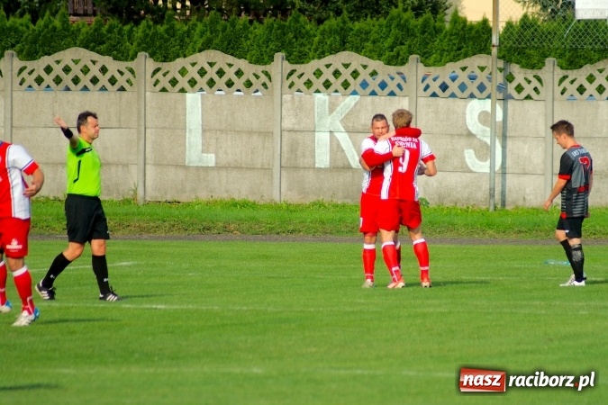 Zdjęcie w galerii na portalu naszraciborz.pl: Klasa okręgowa: Samobój kapitana pogrzebał szanse Tworkowa wiadomości z regionu