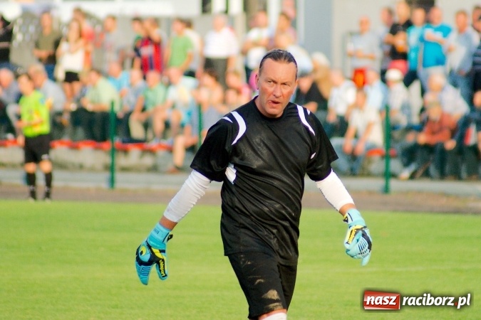 Zdjęcie w galerii na portalu naszraciborz.pl: Klasa okręgowa: Samobój kapitana pogrzebał szanse Tworkowa wiadomości z regionu