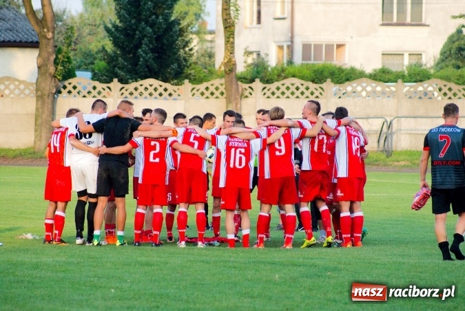 Zdjęcie w galerii na portalu naszraciborz.pl: Klasa okręgowa: Samobój kapitana pogrzebał szanse Tworkowa wiadomości z regionu