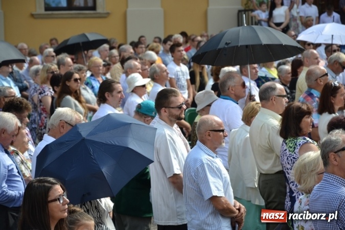 Zdjęcie w galerii na portalu naszraciborz.pl: Ciemna noc daje nam nadzieję na piękny poranek - Odpust Metropolitarny w Rudach! wiadomości z regionu