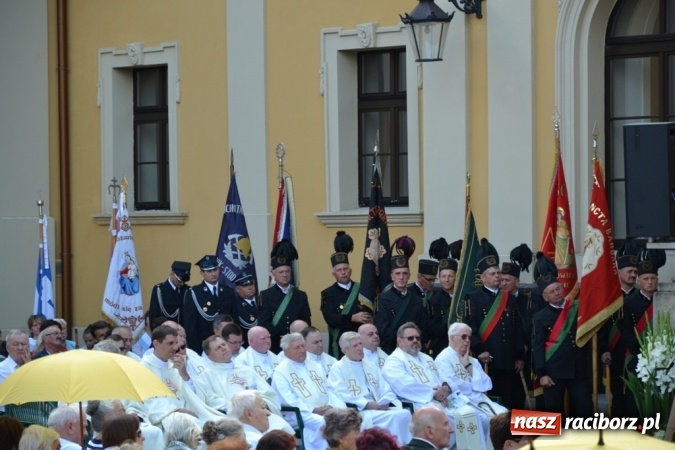 Zdjęcie w galerii na portalu naszraciborz.pl: Ciemna noc daje nam nadzieję na piękny poranek - Odpust Metropolitarny w Rudach! wiadomości z regionu