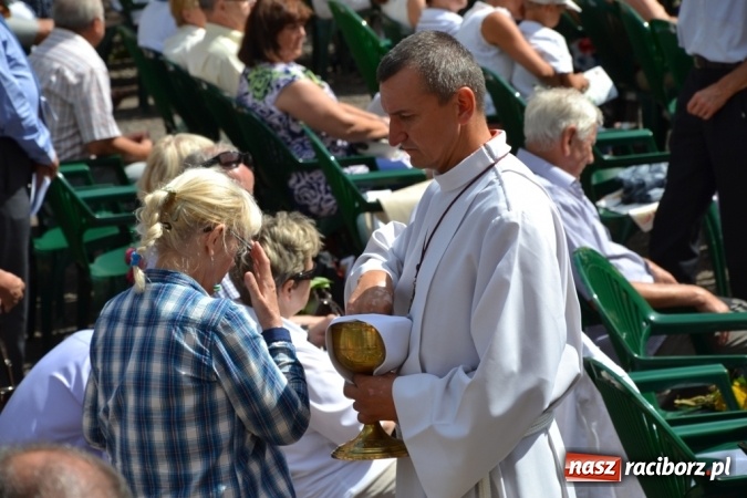 Zdjęcie w galerii na portalu naszraciborz.pl: Ciemna noc daje nam nadzieję na piękny poranek - Odpust Metropolitarny w Rudach! wiadomości z regionu
