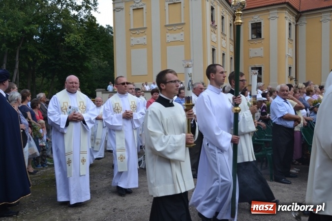 Zdjęcie w galerii na portalu naszraciborz.pl: Ciemna noc daje nam nadzieję na piękny poranek - Odpust Metropolitarny w Rudach! wiadomości z regionu