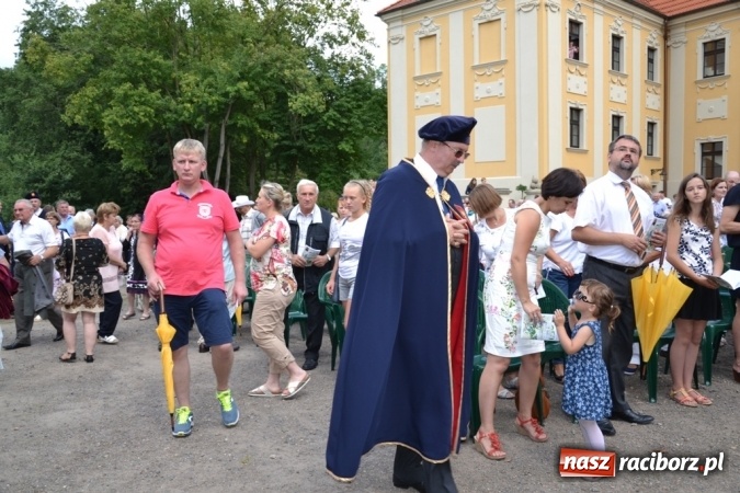 Zdjęcie w galerii na portalu naszraciborz.pl: Ciemna noc daje nam nadzieję na piękny poranek - Odpust Metropolitarny w Rudach! wiadomości z regionu