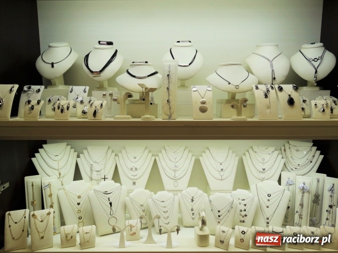 Zdjęcie w galerii na portalu naszraciborz.pl: Jubiler Tik-Tak - doświadczenie w tworzeniu piękna wiadomości z regionu