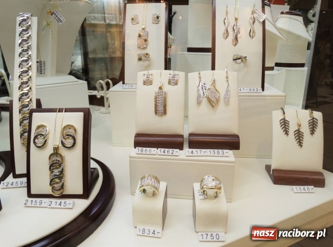 Zdjęcie w galerii na portalu naszraciborz.pl: Jubiler Tik-Tak - doświadczenie w tworzeniu piękna wiadomości z regionu