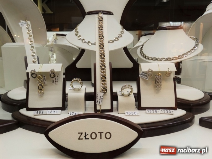 Zdjęcie w galerii na portalu naszraciborz.pl: Jubiler Tik-Tak - doświadczenie w tworzeniu piękna wiadomości z regionu