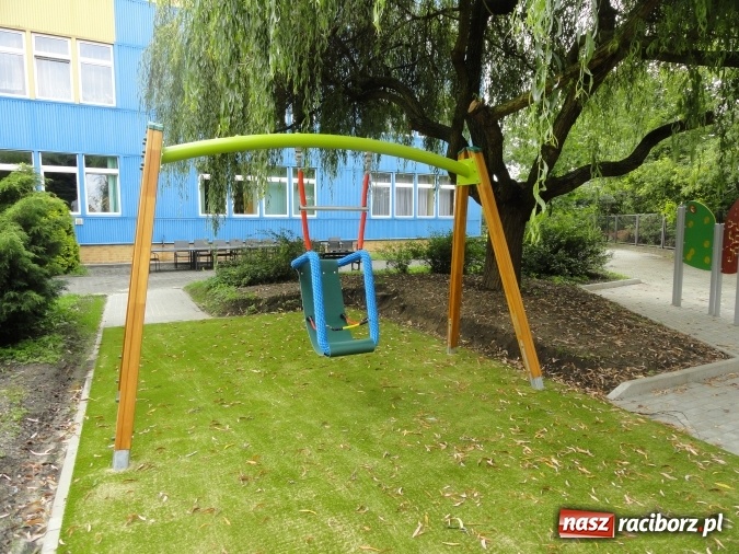 Zdjęcie w galerii na portalu naszraciborz.pl: Złota Jesień ze zmodernizowanym terenem rekreacyjnym  wiadomości z regionu