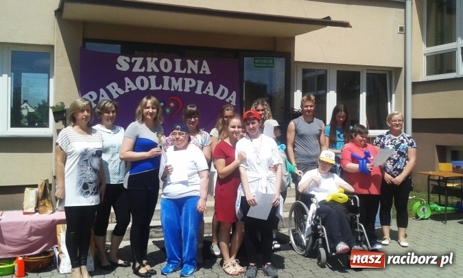Zdjęcie w galerii na portalu naszraciborz.pl: IV Szkolna Paraolimpiada w Krzyżanowicach  wiadomości z regionu