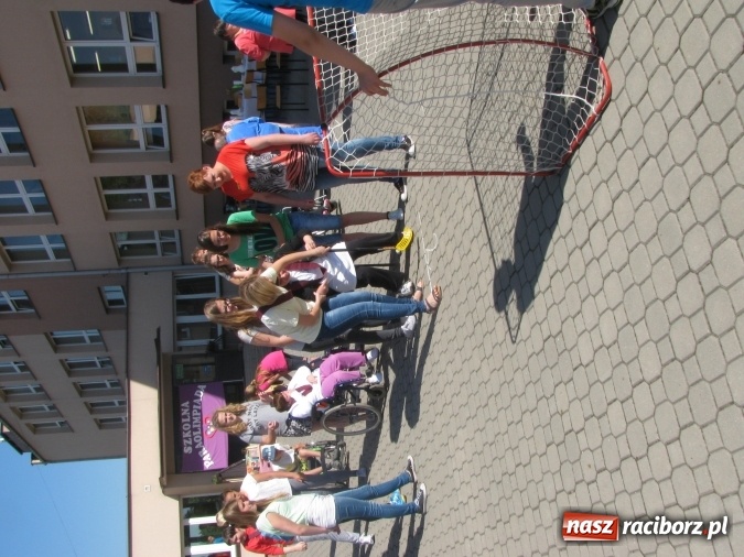 Zdjęcie w galerii na portalu naszraciborz.pl: IV Szkolna Paraolimpiada w Krzyżanowicach  wiadomości z regionu