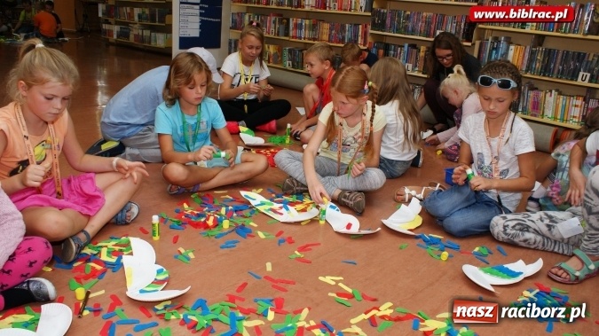 Zdjęcie w galerii na portalu naszraciborz.pl: Lato z biblioteką: Doktor Nieboli i papuga Polinezja  wiadomości z regionu