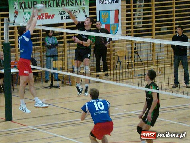 Zdjęcie w galerii na portalu naszraciborz.pl: Porażka siatkarzy AZS-u Rafako Racibórz wiadomości z regionu