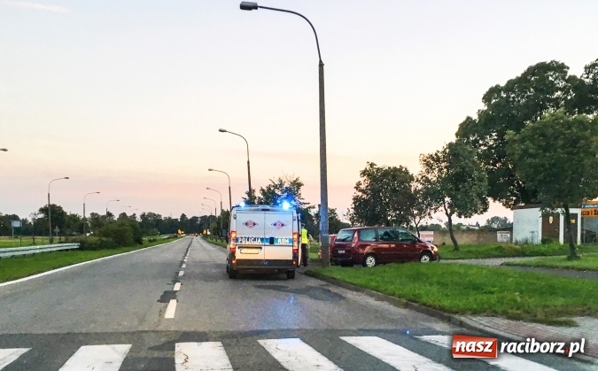 Zdjęcie w galerii na portalu naszraciborz.pl: Zderzenie fiatów na Piaskowej. Na strachu się skończyło  wiadomości z regionu