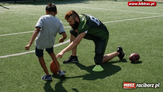 Zdjęcie w galerii na portalu naszraciborz.pl: No, a teraz zażyjmy sobie pieg&oacute;w! - Akademia Pana Kleksa zawitała do Raciborza wiadomości z regionu