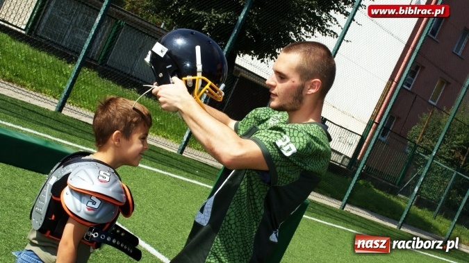 Zdjęcie w galerii na portalu naszraciborz.pl: No, a teraz zażyjmy sobie pieg&oacute;w! - Akademia Pana Kleksa zawitała do Raciborza wiadomości z regionu